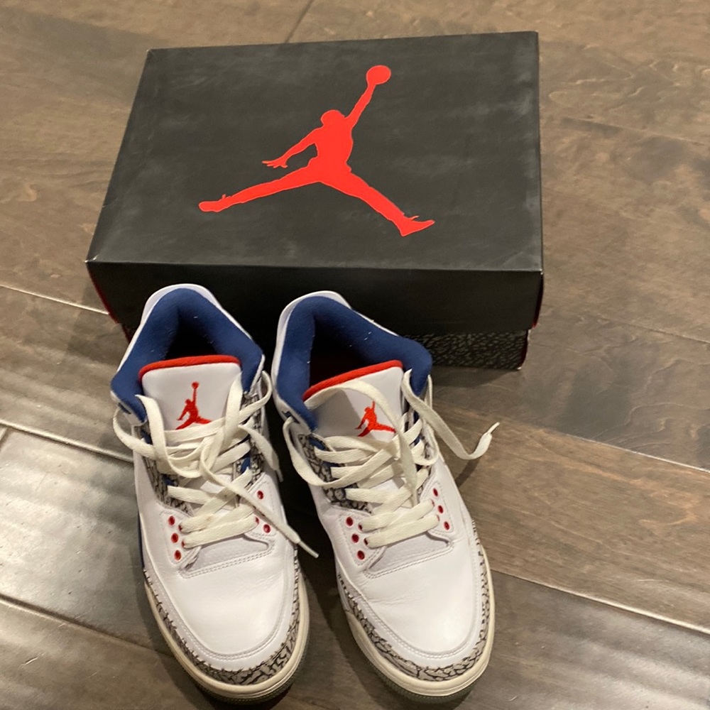 Nike Air Jordans 3’s